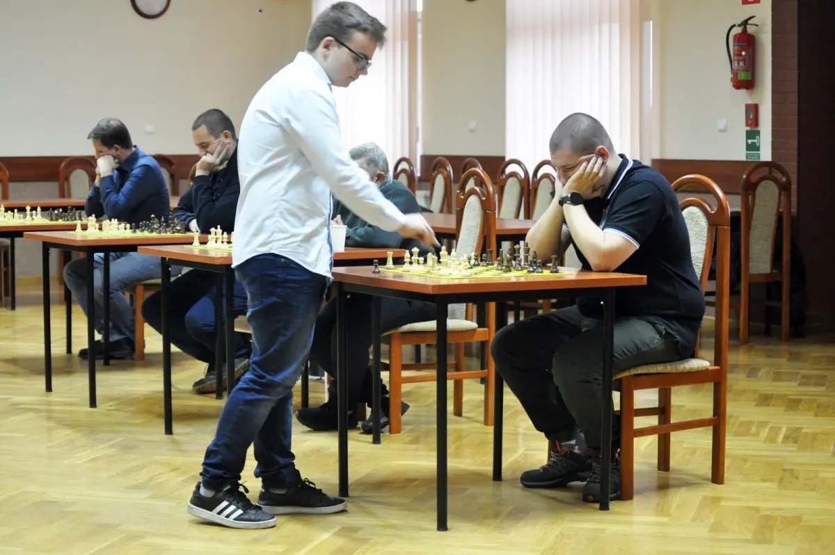 Simultaneous exhibition with FIDE Master Michał Fiedorek in Kruszyna