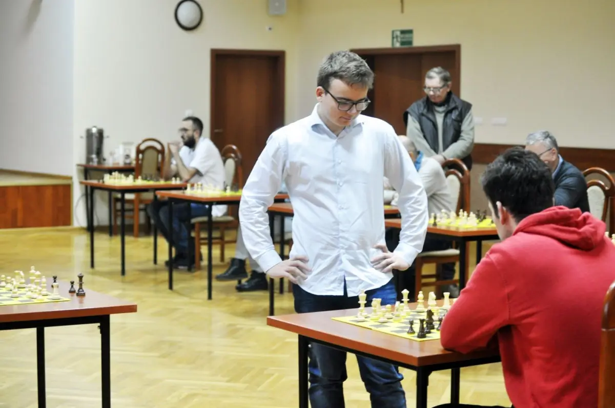 Simultaneous exhibition with FIDE Master Michał Fiedorek in Kruszyna