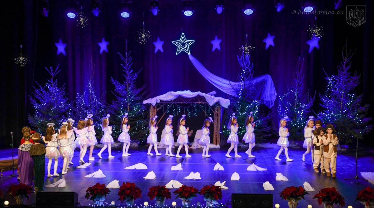 Jasełka w wykonaniu przedszkolaków z „siódemki”