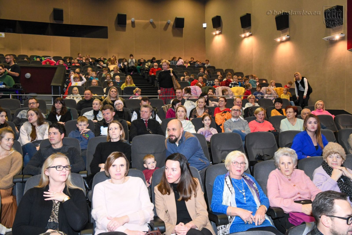 Jasełka w wykonaniu przedszkolaków z „siódemki”