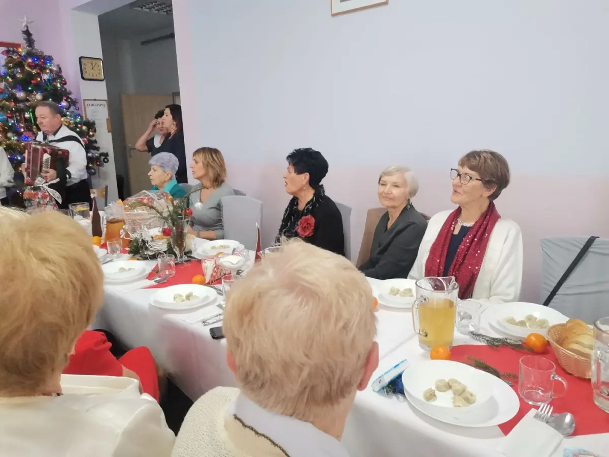 Wigilia seniorów z Dziennego Domu Senior + w Bolesławcu