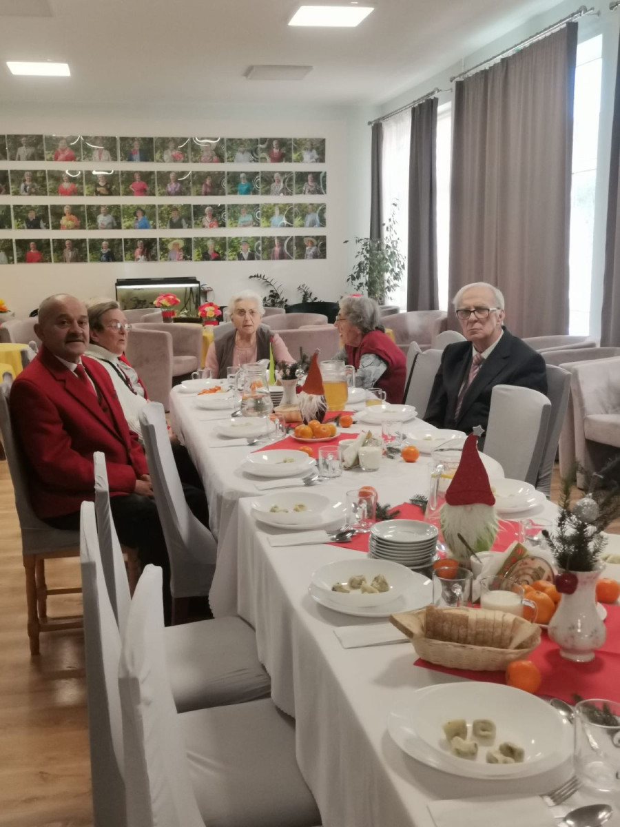 Wigilia seniorów z Dziennego Domu Senior + w Bolesławcu
