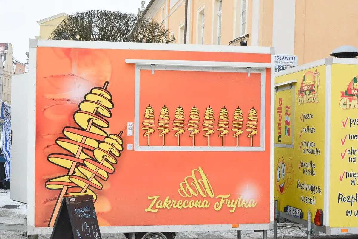 Food trucki w Rynku w Bolesławcu