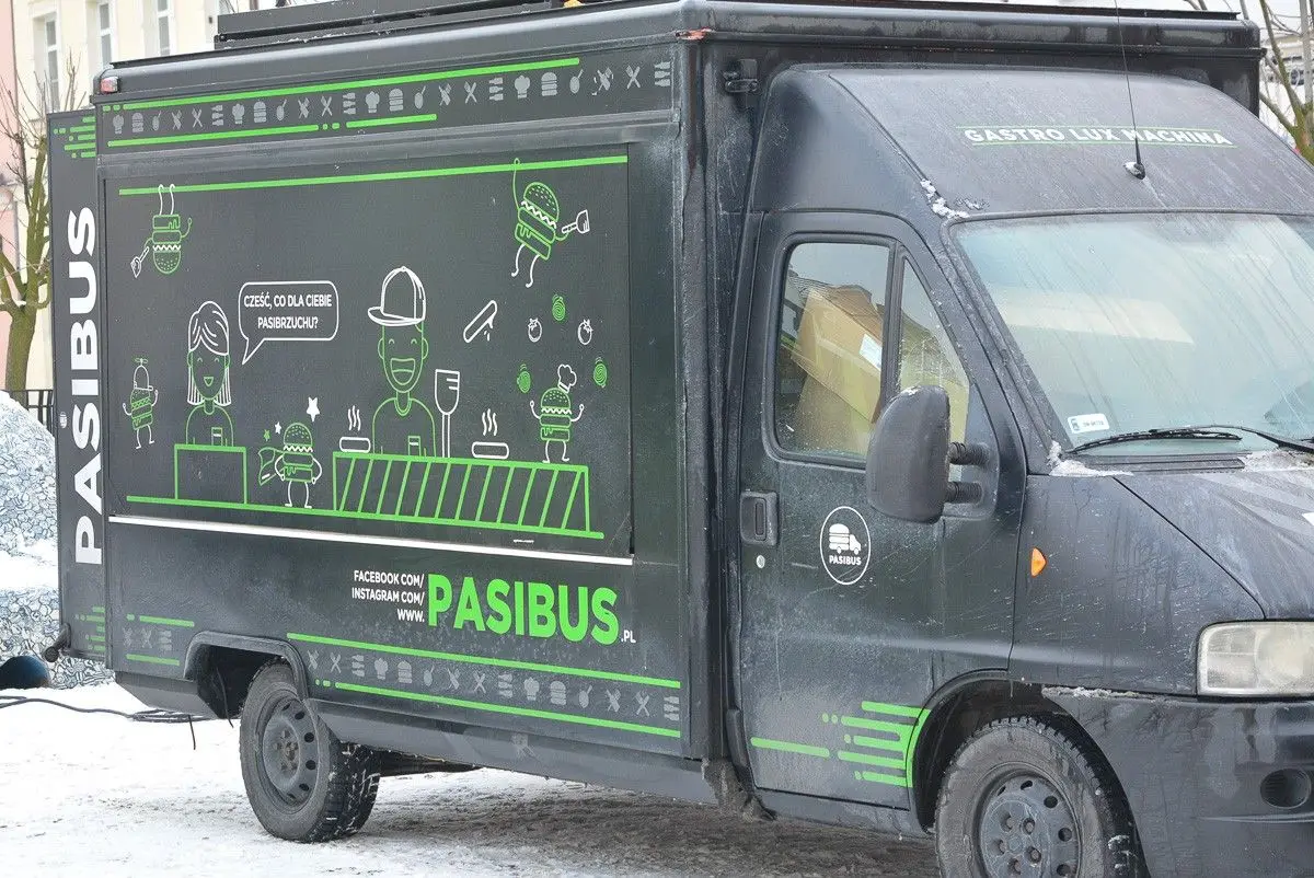 Food trucki w Rynku w Bolesławcu