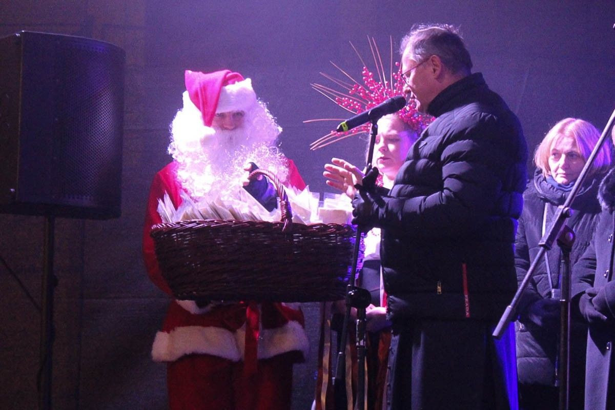 Bolesławiecka Gwiazdka Życzliwości i występ zespołu muzycznego US Army