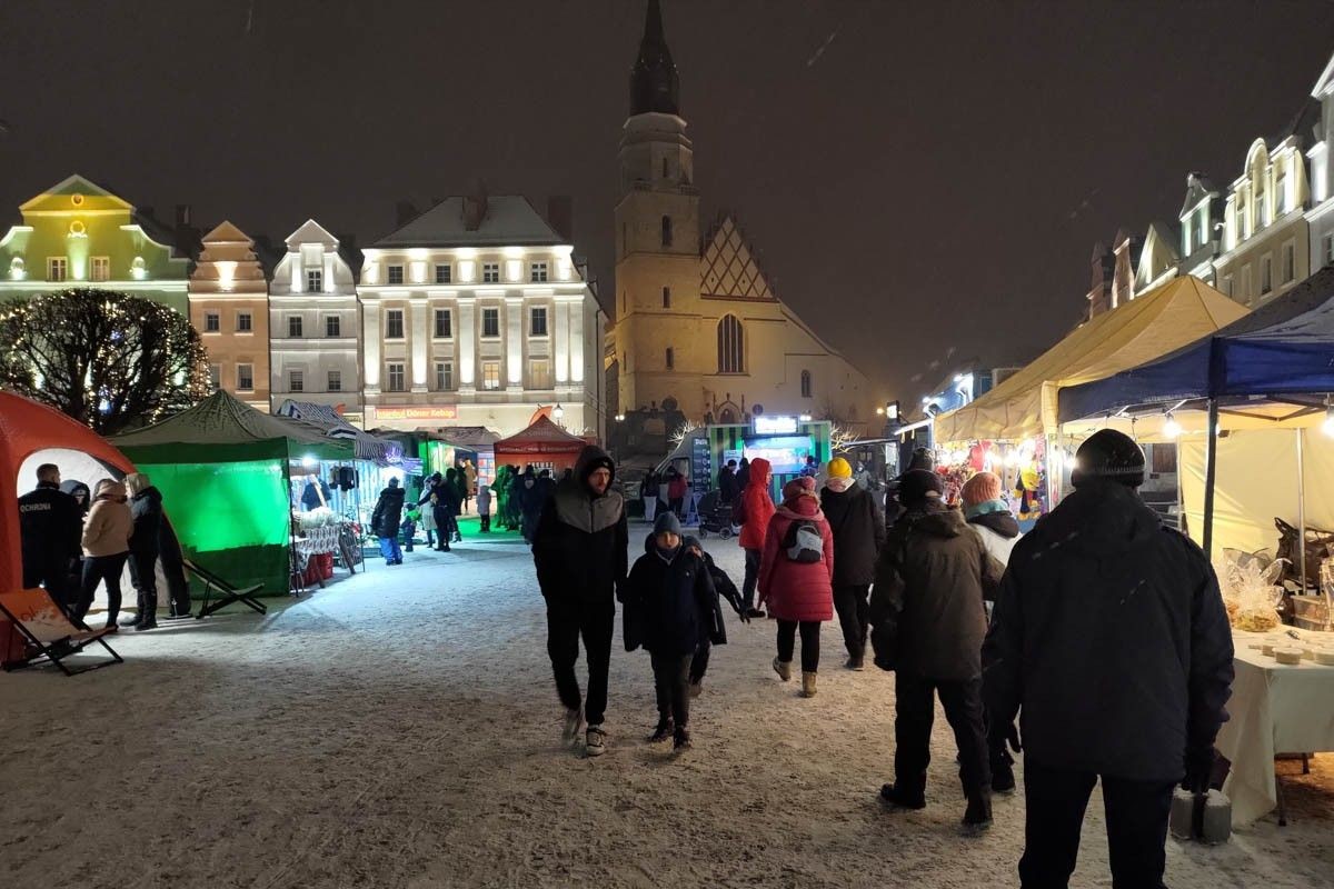 Gwiazdka życzliwości na bolesławieckim Rynku