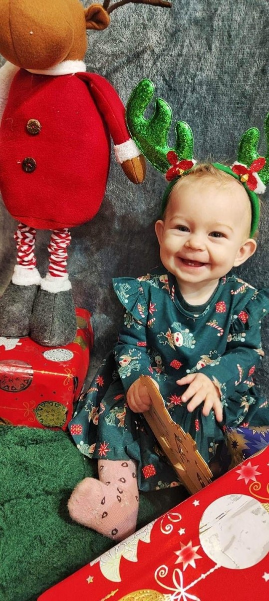 zdj. 2. śmiejący się bobas Konkurs Marpolu na najlepszą stylizację świąteczną!