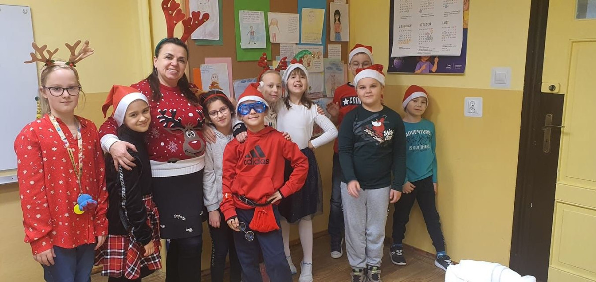 Zdjęcie 12 Świąteczna gromadka Konkurs Marpol na najlepszą stylizację świąteczną!