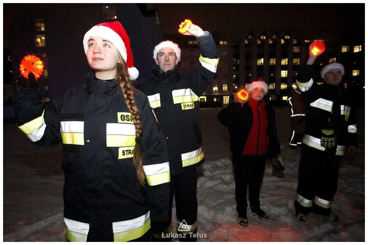 Finale of the sixth A Gift Package for Kids for Christmas from a Firefighter campaign