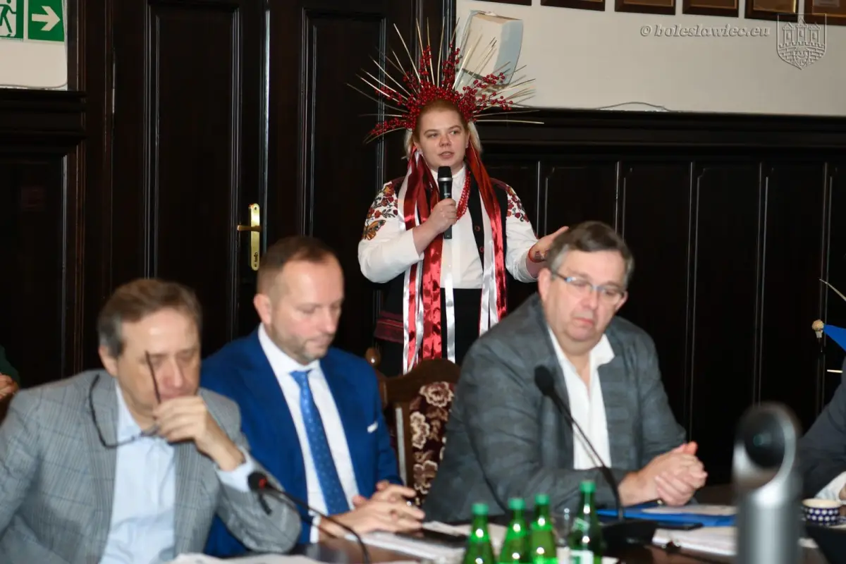Ukraińska młodzież na sesji Rady Miasta w Bolesławcu
