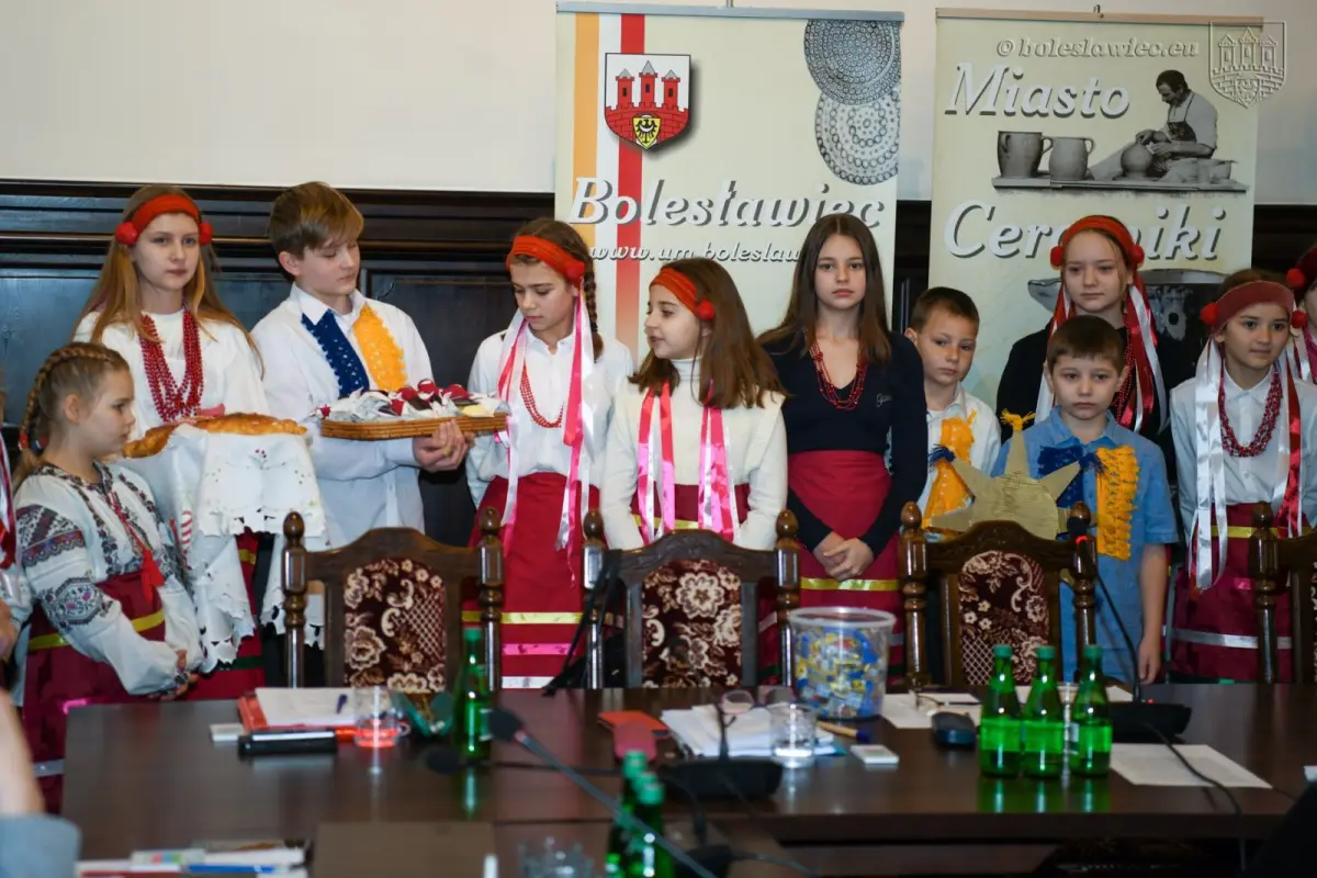 Ukraińska młodzież na sesji Rady Miasta w Bolesławcu