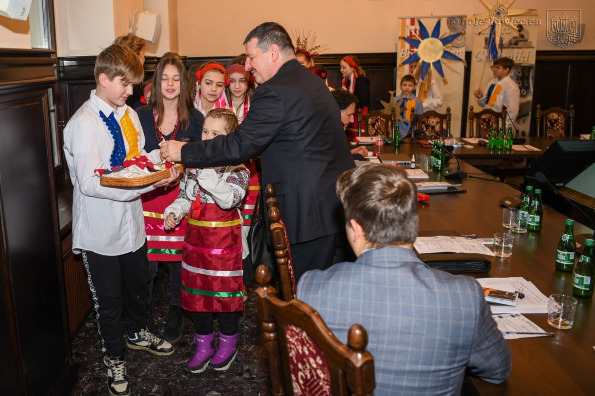 Ukraińska młodzież na sesji Rady Miasta w Bolesławcu