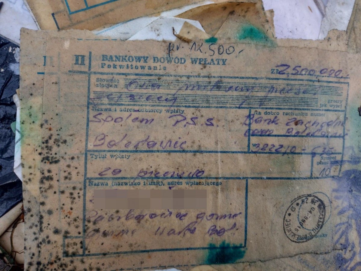 Śmieci na drodze do Żeliszowa