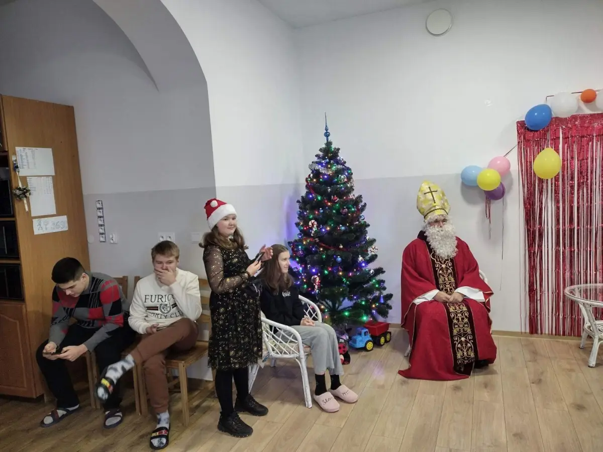 Święty Mikołaj z powiatu bolesławieckiego odwiedził ukraińskie dzieci