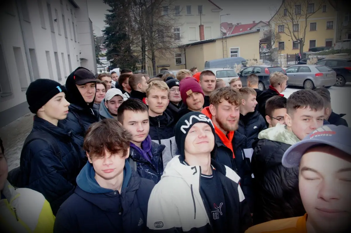 „Mechanik” przygotował paczki dla kombatantów