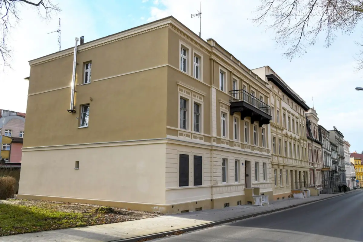 Zobacz, jak wyglądają wyremontowane kamienice przy ul. Kubika i sala przy Bankowej