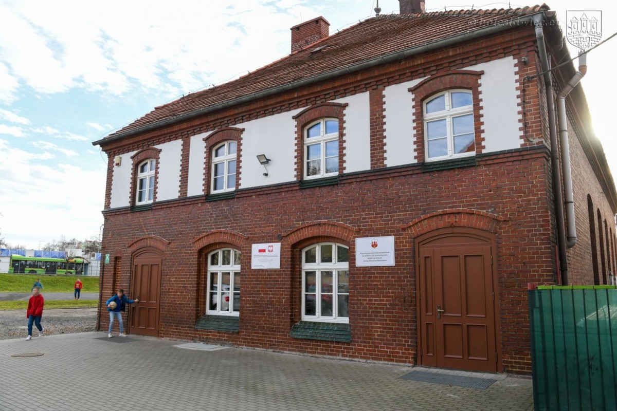 Zobacz, jak wyglądają wyremontowane kamienice przy ul. Kubika i sala przy Bankowej