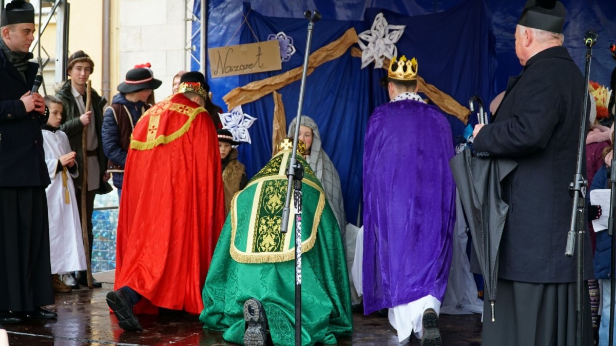 Orszak Trzech Króli przeszedł ulicami Bolesławca