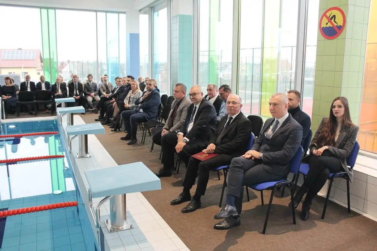 Otwarcie Delfinka w Gromadce