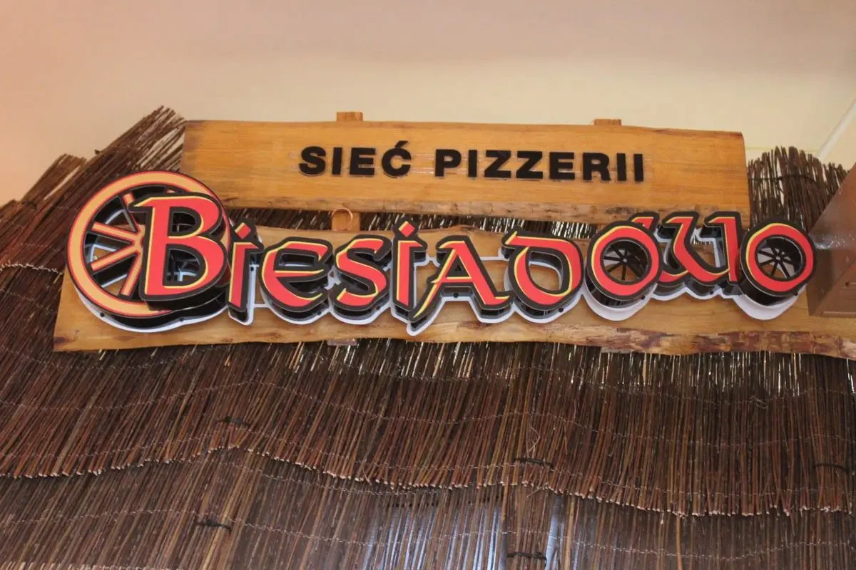 Biesiadowo Bolesławiec - największa pizza w mieście