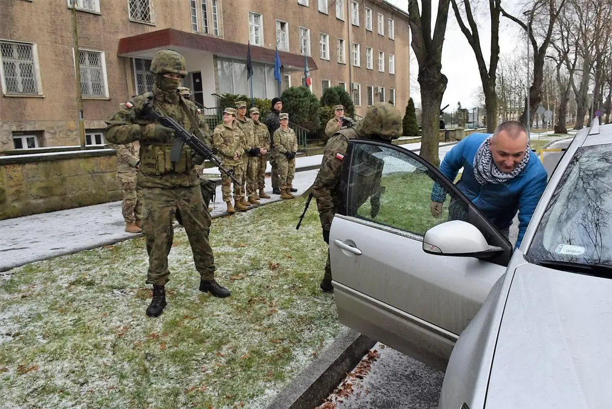 Ćwiczenia w 23 Śląskim Pułku Artylerii w Bolesławcu