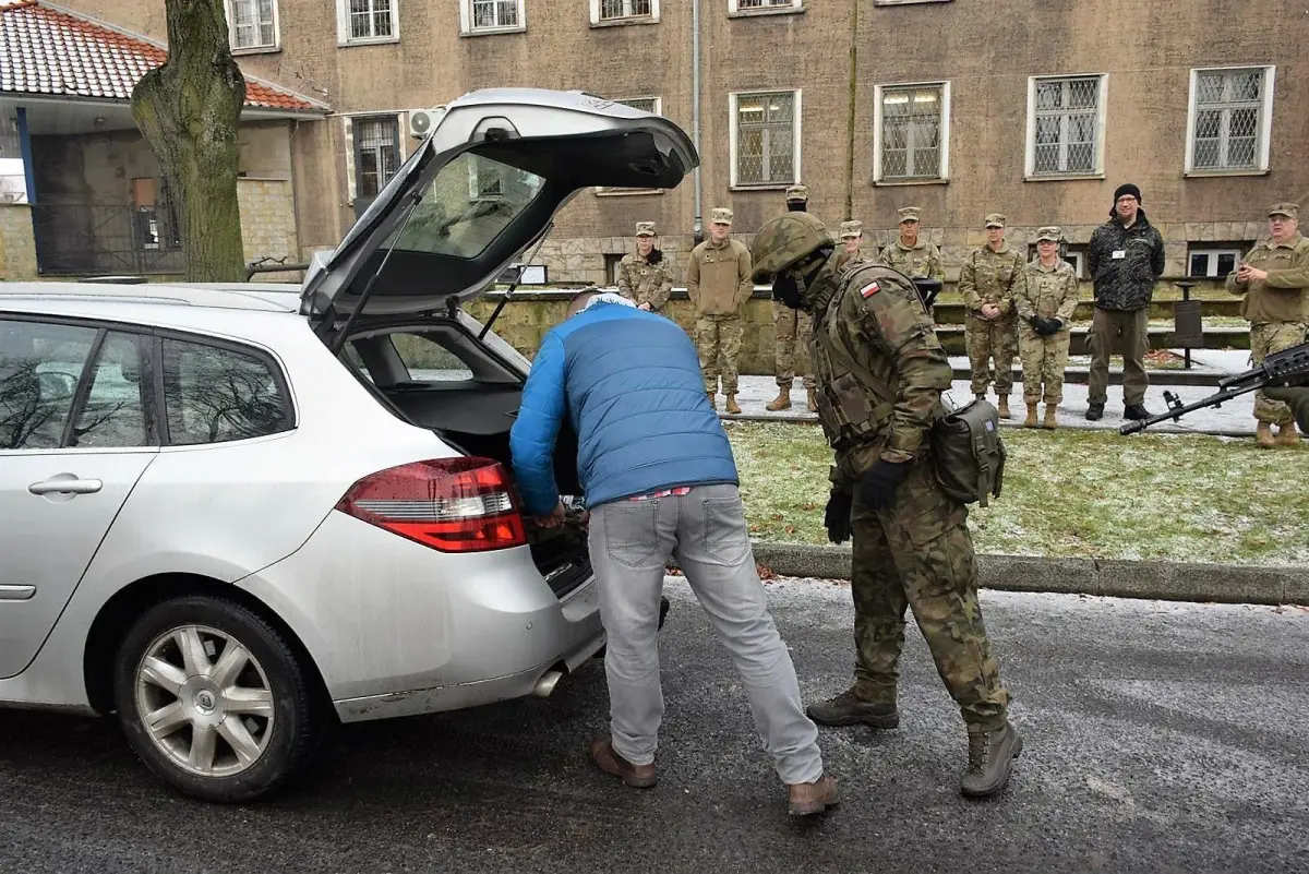 Ćwiczenia w 23 Śląskim Pułku Artylerii w Bolesławcu