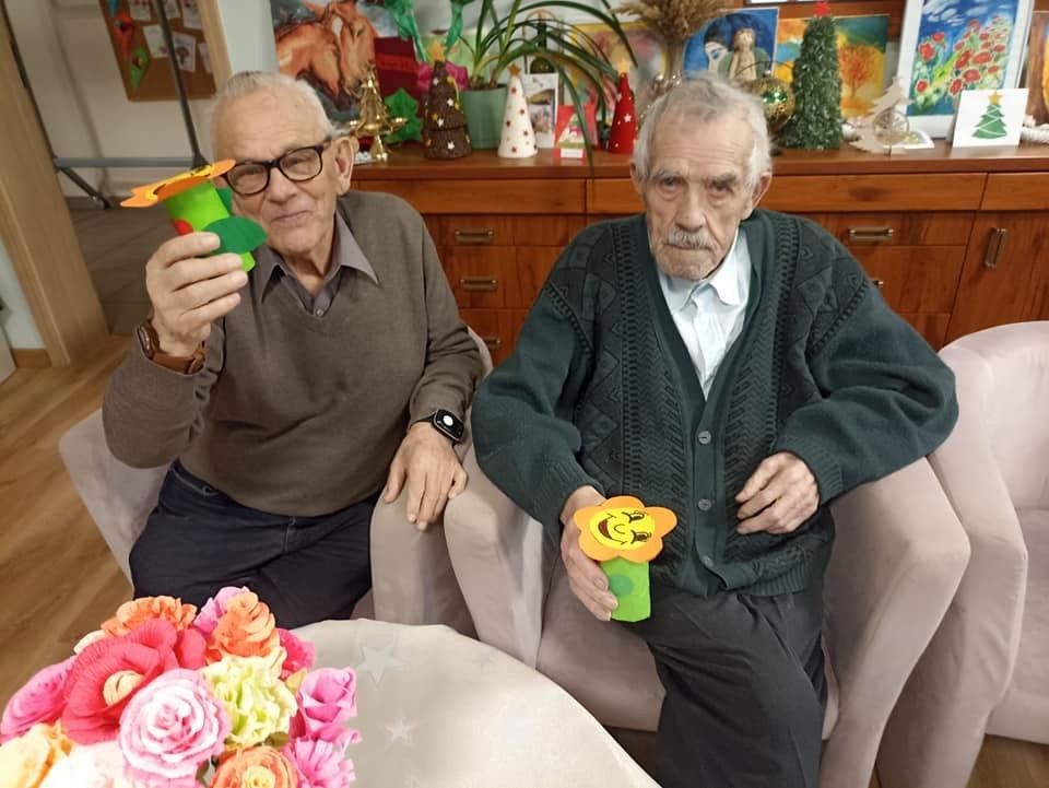 Dzieci z SP nr 1 w bolesławieckim Dziennym Domu Senior+