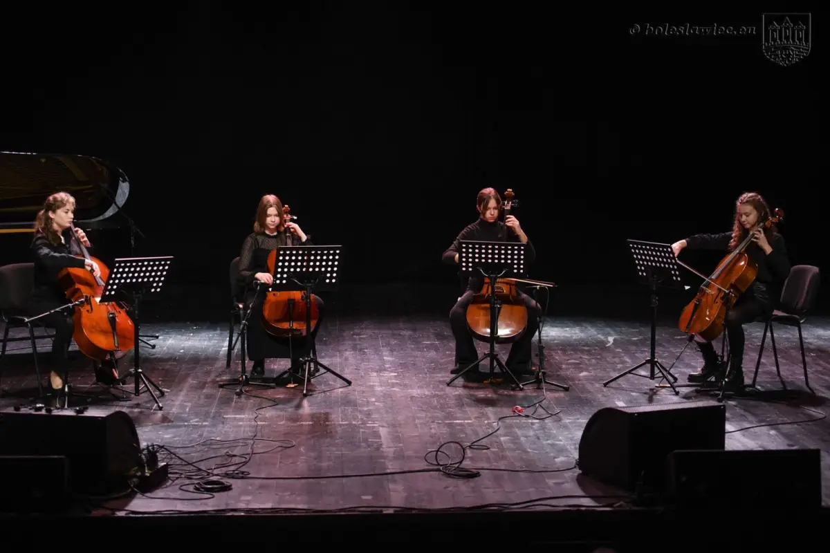Koncert Noworoczny uczniów i nauczycieli Państwowej Szkoły Muzycznej I st. im Witolda Lutosławskiego w Bolesławcu