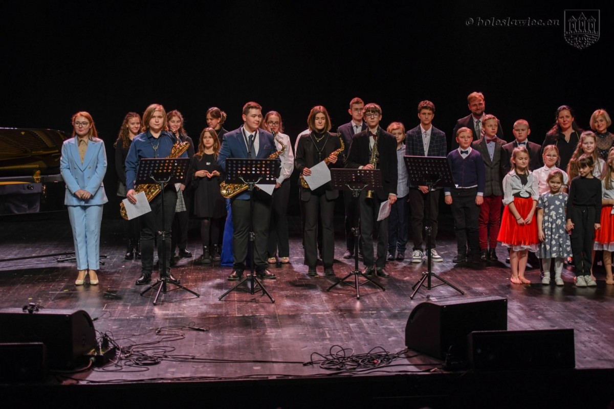 Koncert Noworoczny uczniów i nauczycieli Państwowej Szkoły Muzycznej I st. im Witolda Lutosławskiego w Bolesławcu