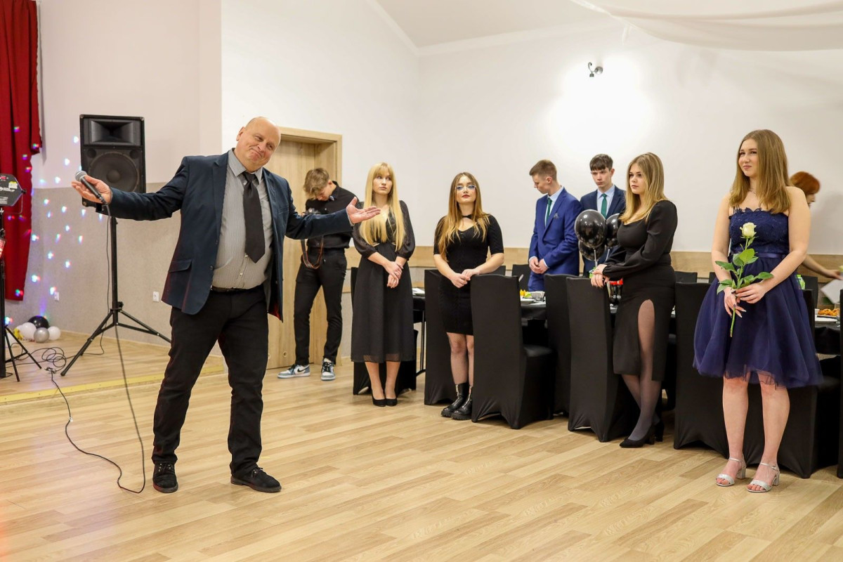 Studniówka uczniów bolesławieckiego Oxpressu