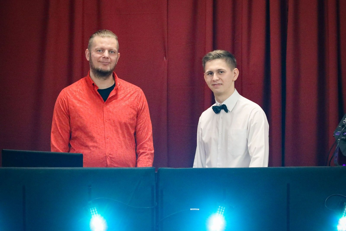 Studniówka uczniów bolesławieckiego Oxpressu