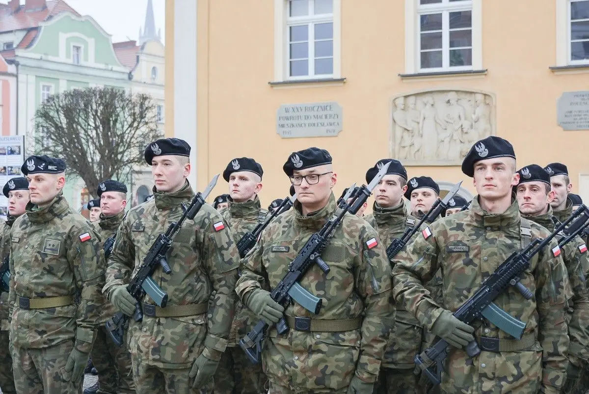 Żołnierska przysięga na bolesławieckim Rynku