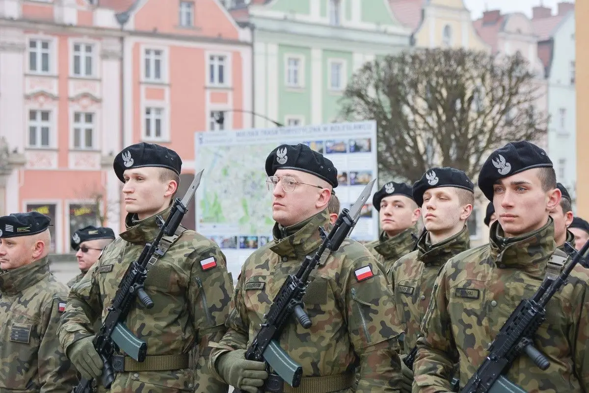 Żołnierska przysięga na bolesławieckim Rynku