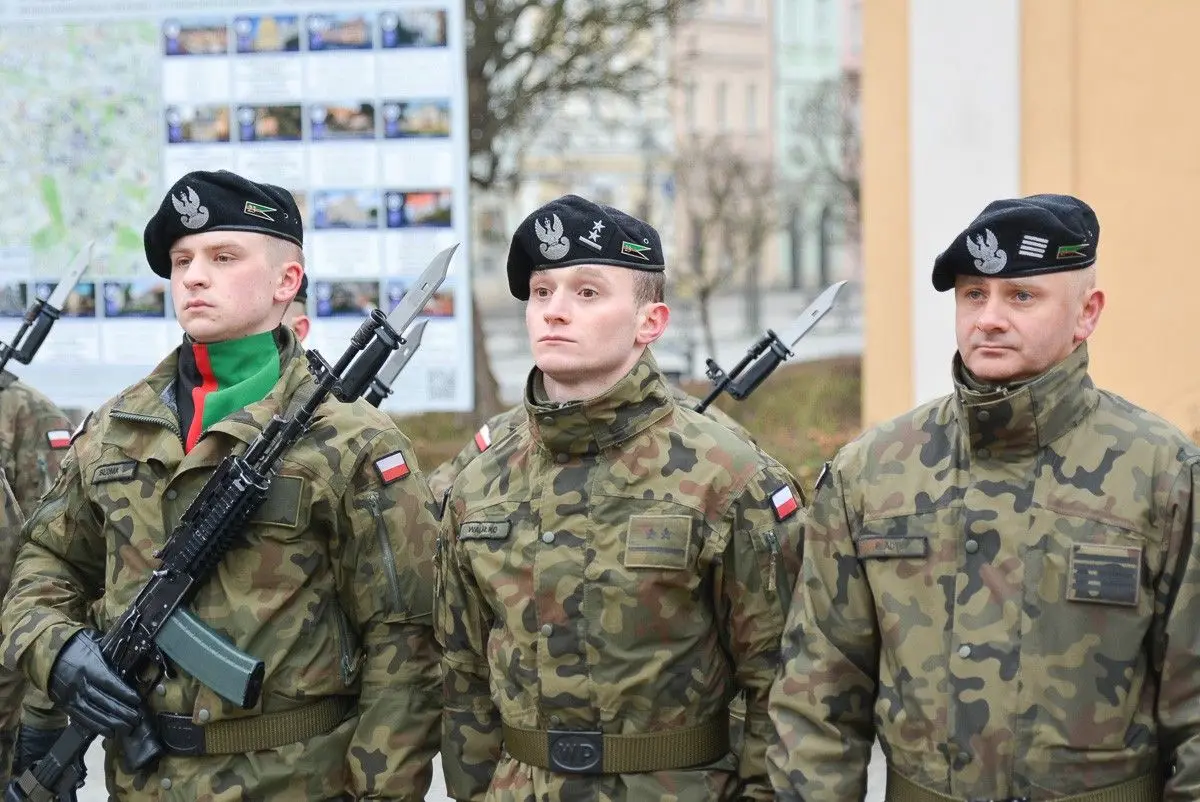 Żołnierska przysięga na bolesławieckim Rynku