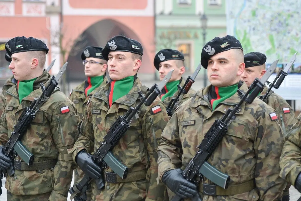 Żołnierska przysięga na bolesławieckim Rynku