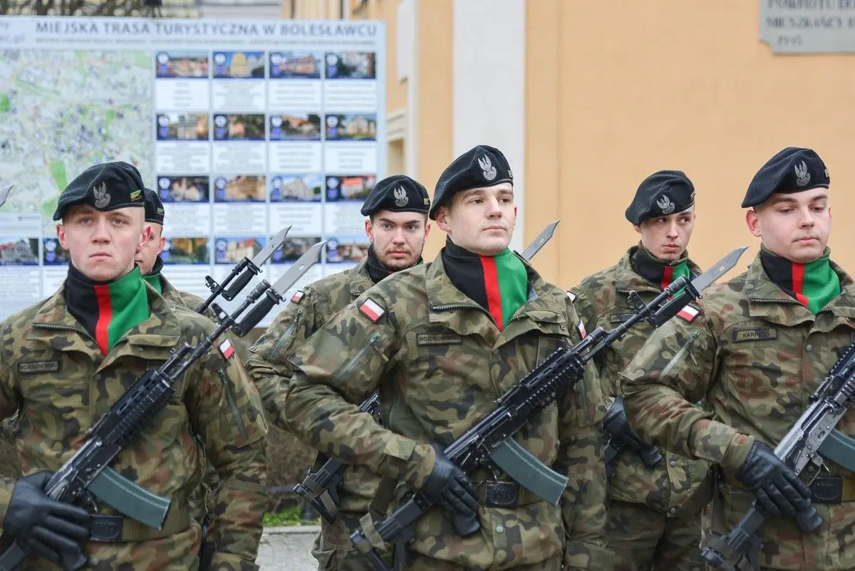 Żołnierska przysięga na bolesławieckim Rynku