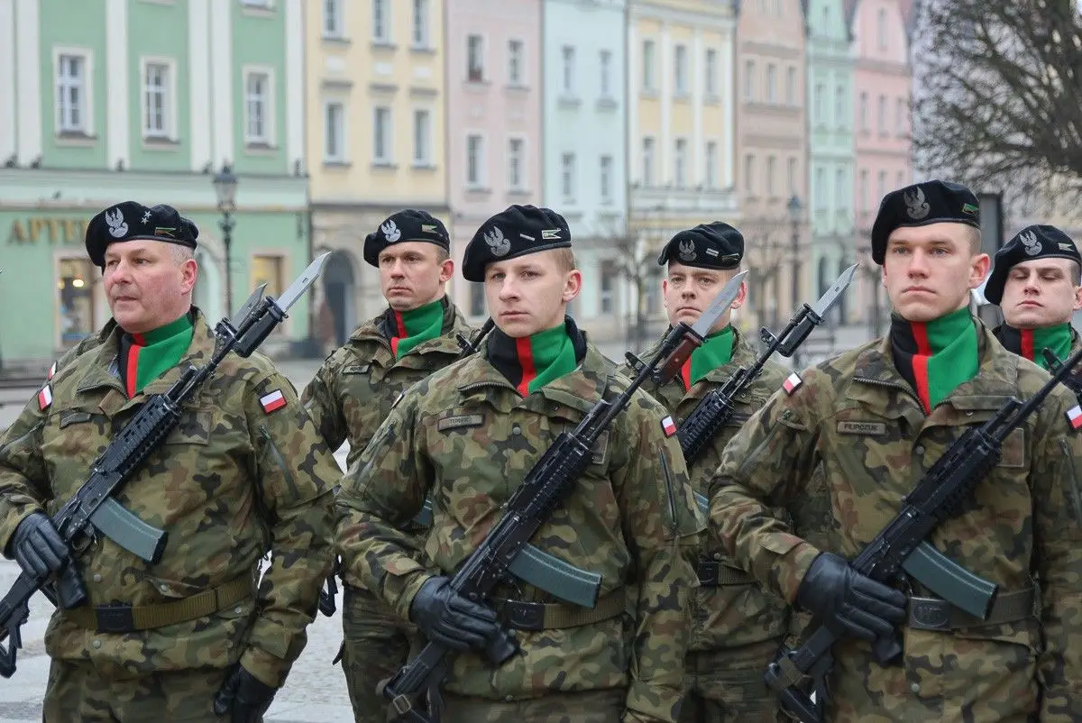 Żołnierska przysięga na bolesławieckim Rynku