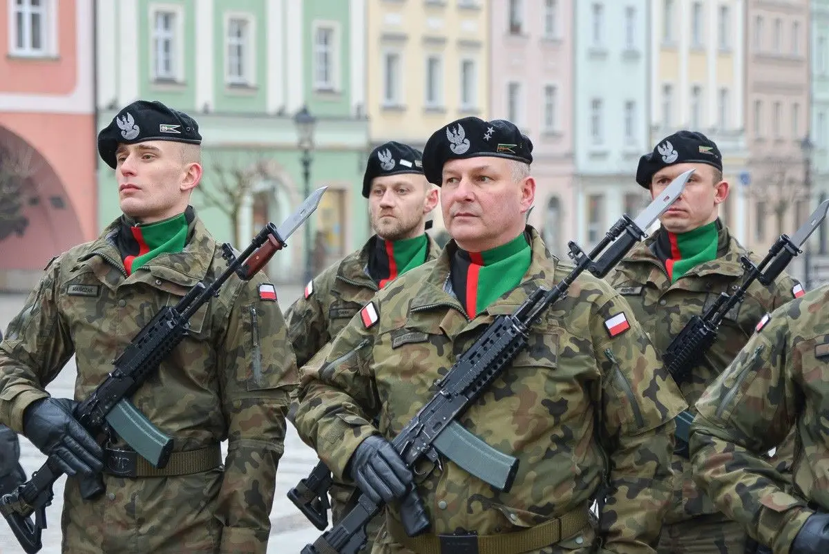 Żołnierska przysięga na bolesławieckim Rynku