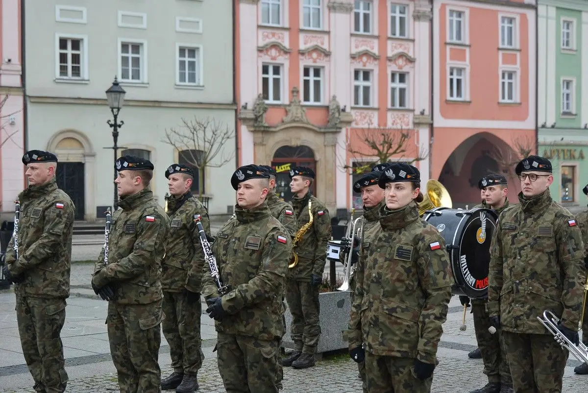 Żołnierska przysięga na bolesławieckim Rynku