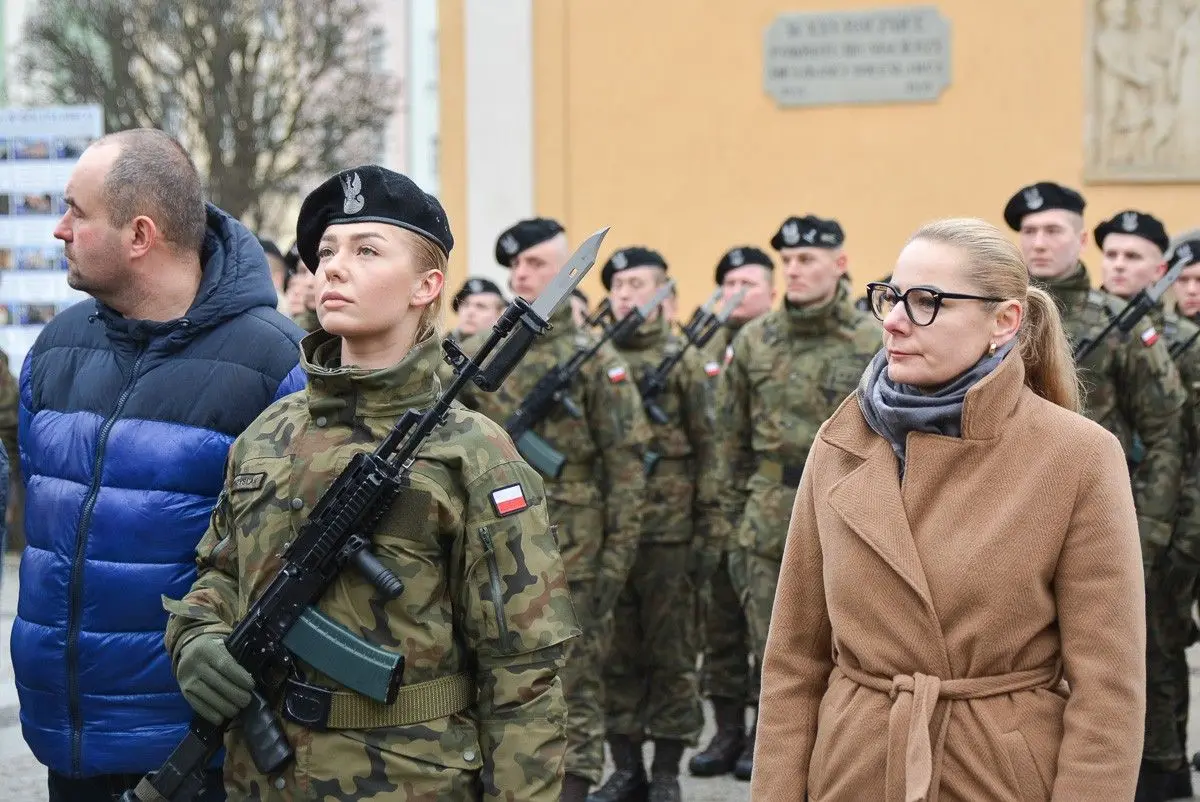 Żołnierska przysięga na bolesławieckim Rynku