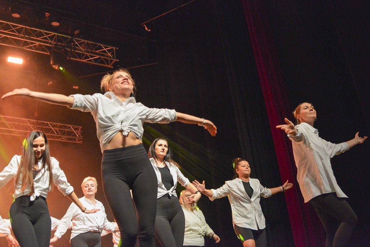 Prezentacja filmu „Glina Show: Wieża z ludzi” oraz występ Zumba Team i Porcelanowych Figurek