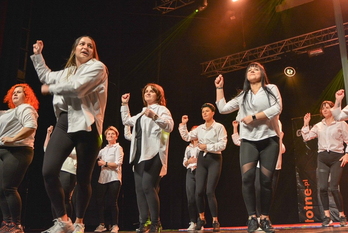 Prezentacja filmu „Glina Show: Wieża z ludzi” oraz występ Zumba Team i Porcelanowych Figurek