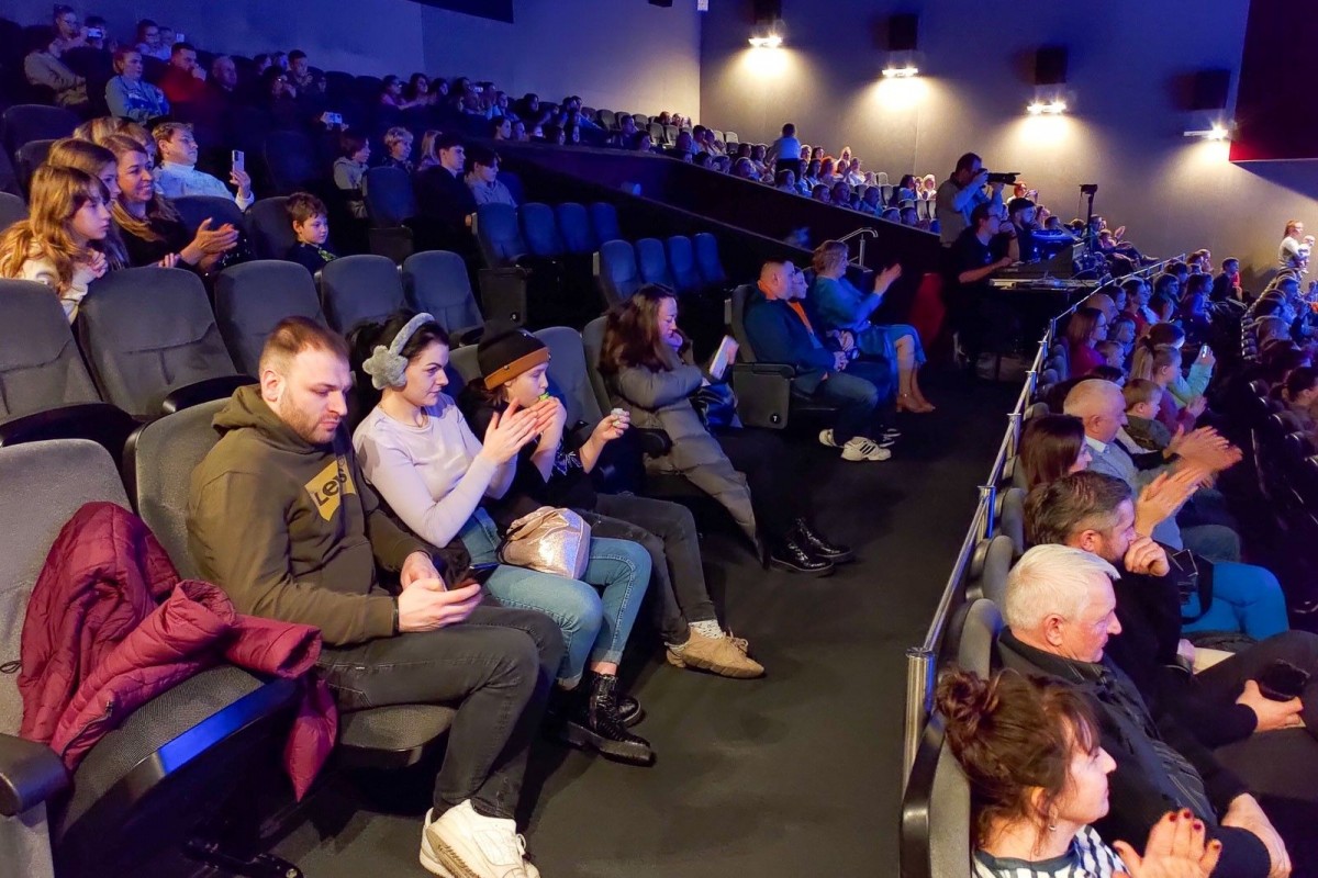 Prezentacja filmu „Glina Show: Wieża z ludzi” oraz występ Zumba Team i Porcelanowych Figurek