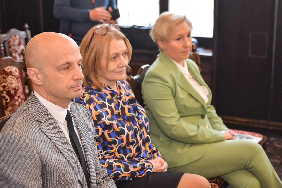 Podpisanie umowy w Sali Rajców bolesławieckiego ratusza