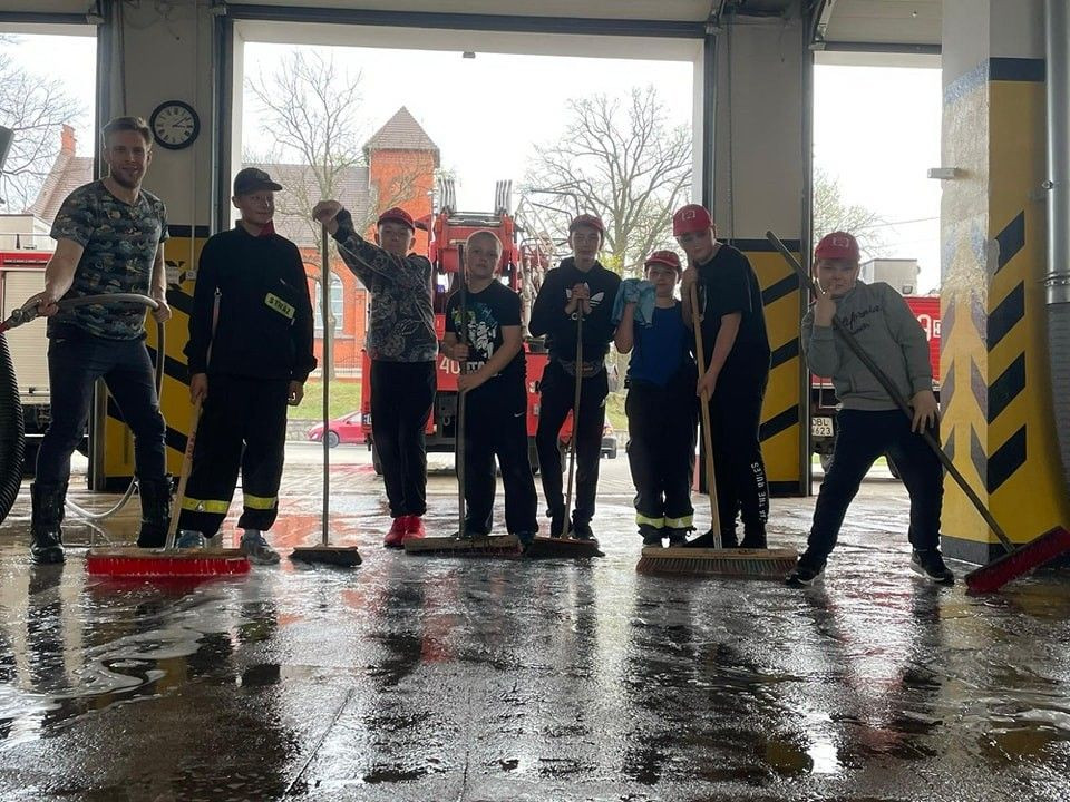 Młodzi strażacy z Nowogrodźca