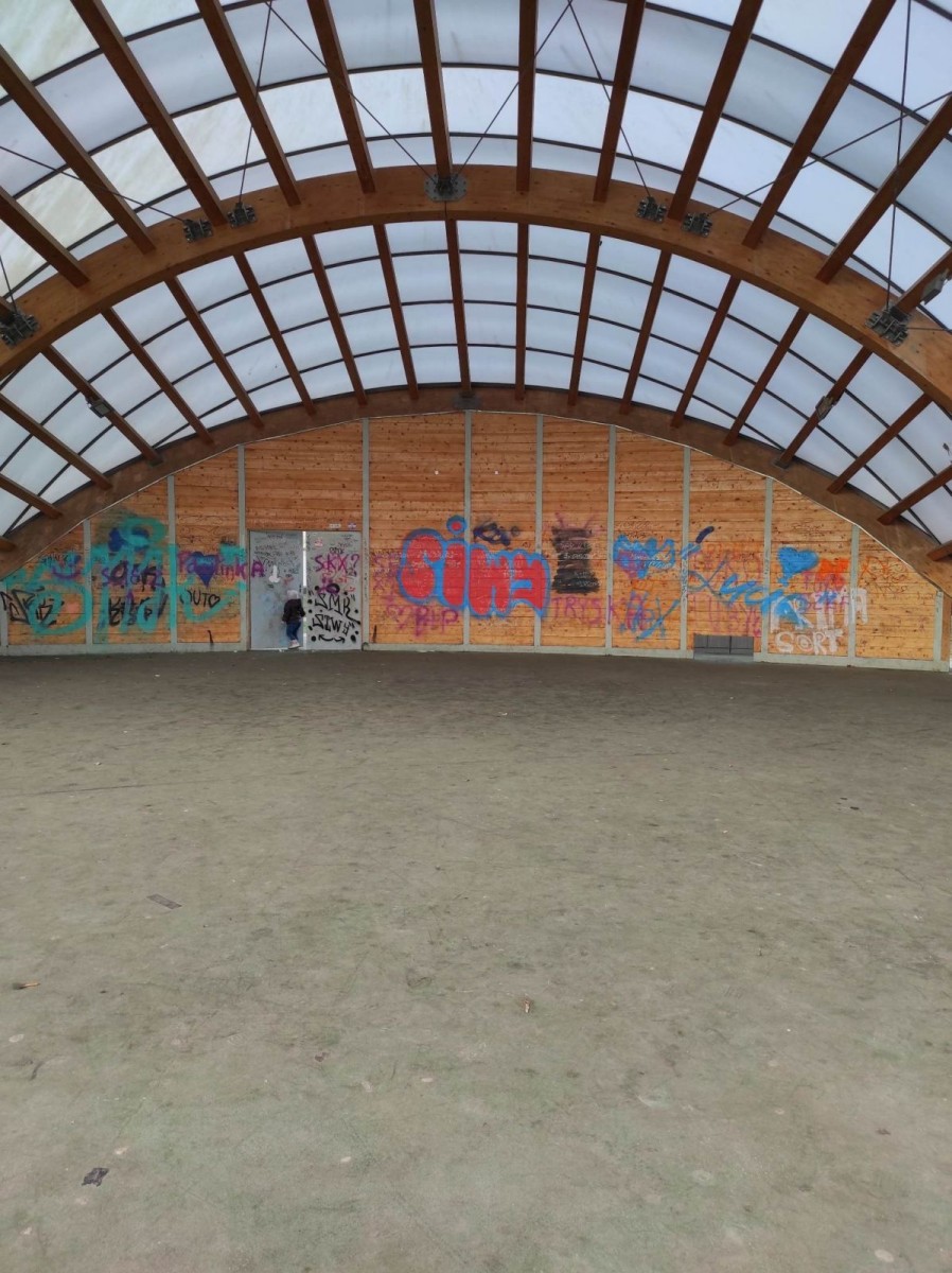 Muszla w paku Bonina w Bolesławcu