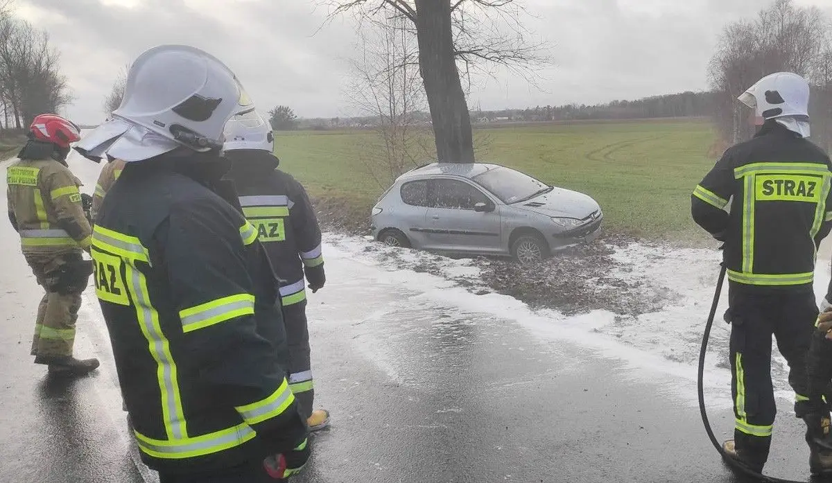 Zdarzenie drogowe w Nowogrodźcu