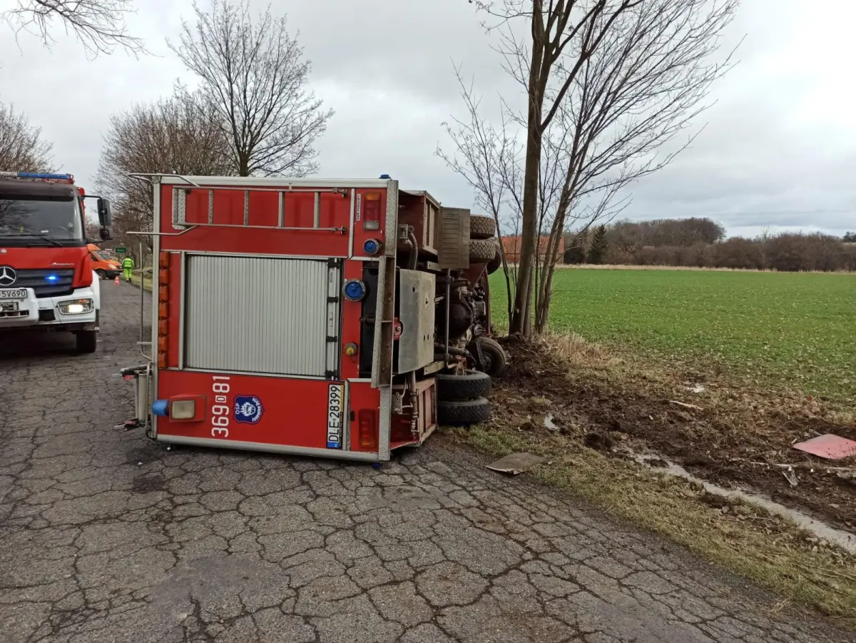 Wypadek strażaków w powiecie legnickim