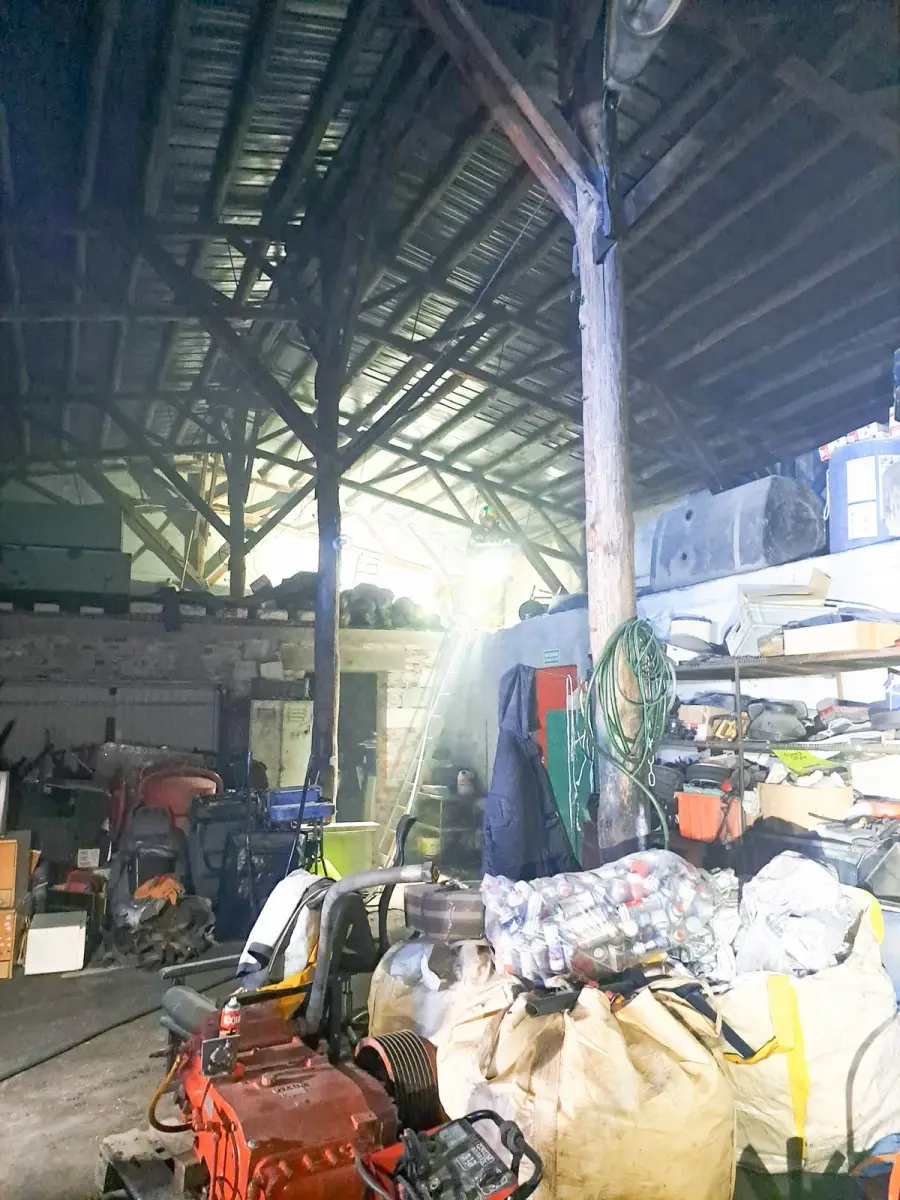 ożar instalacji elektrycznej w firmie na strefie w Krzyżowej