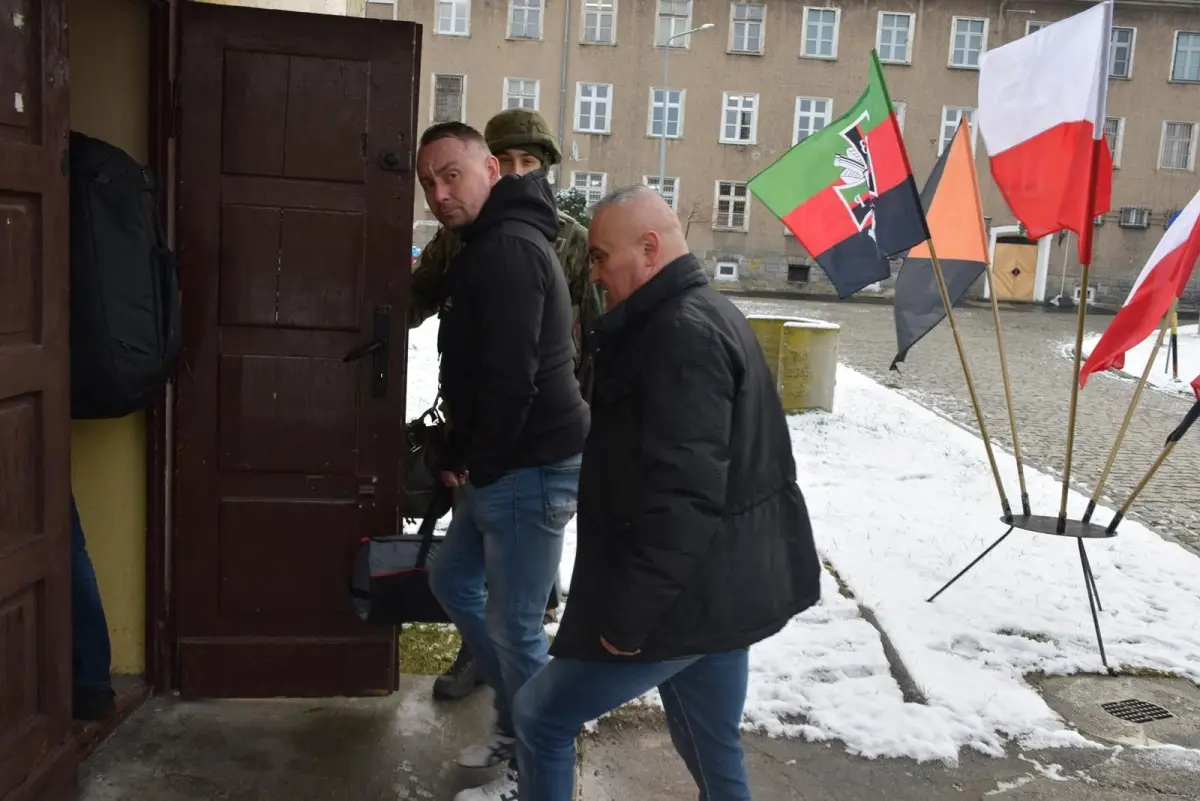Rezerwiści rozpoczęli szkolenie w bolesławieckim pułku